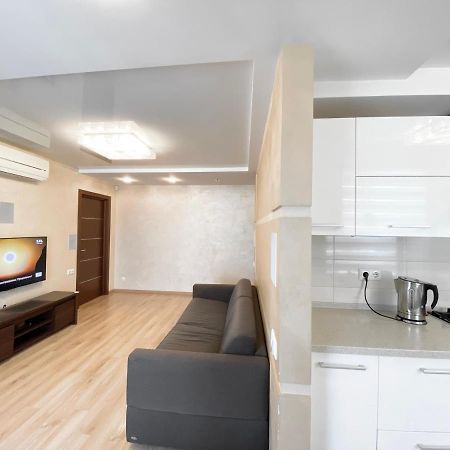 2-Bedroom Apartment Most City Area, Ekaterynoslav Square Dnipro Dış mekan fotoğraf