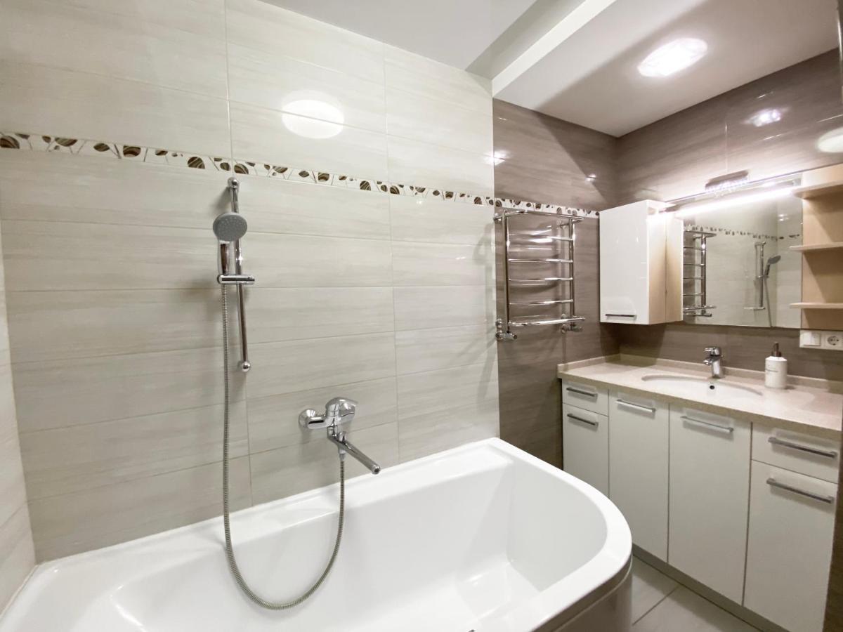 2-Bedroom Apartment Most City Area, Ekaterynoslav Square Dnipro Dış mekan fotoğraf