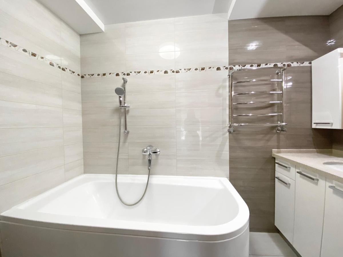 2-Bedroom Apartment Most City Area, Ekaterynoslav Square Dnipro Dış mekan fotoğraf
