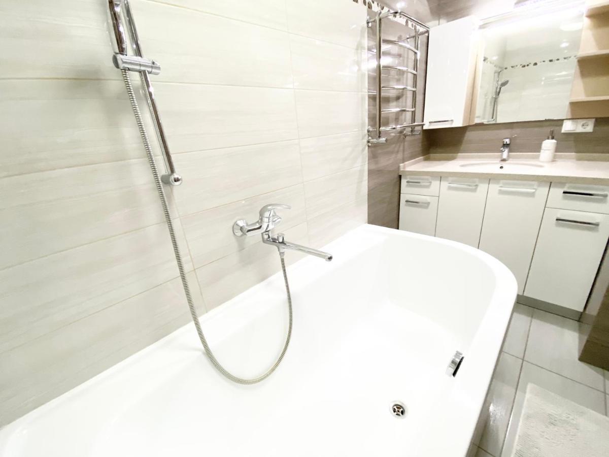 2-Bedroom Apartment Most City Area, Ekaterynoslav Square Dnipro Dış mekan fotoğraf