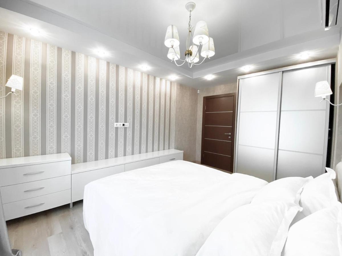 2-Bedroom Apartment Most City Area, Ekaterynoslav Square Dnipro Dış mekan fotoğraf