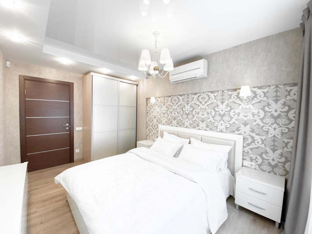 2-Bedroom Apartment Most City Area, Ekaterynoslav Square Dnipro Dış mekan fotoğraf