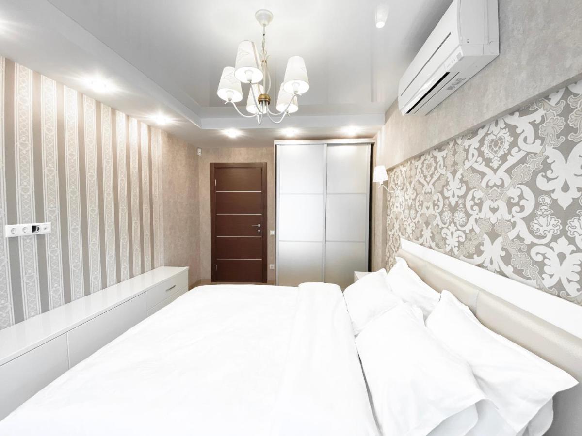2-Bedroom Apartment Most City Area, Ekaterynoslav Square Dnipro Dış mekan fotoğraf